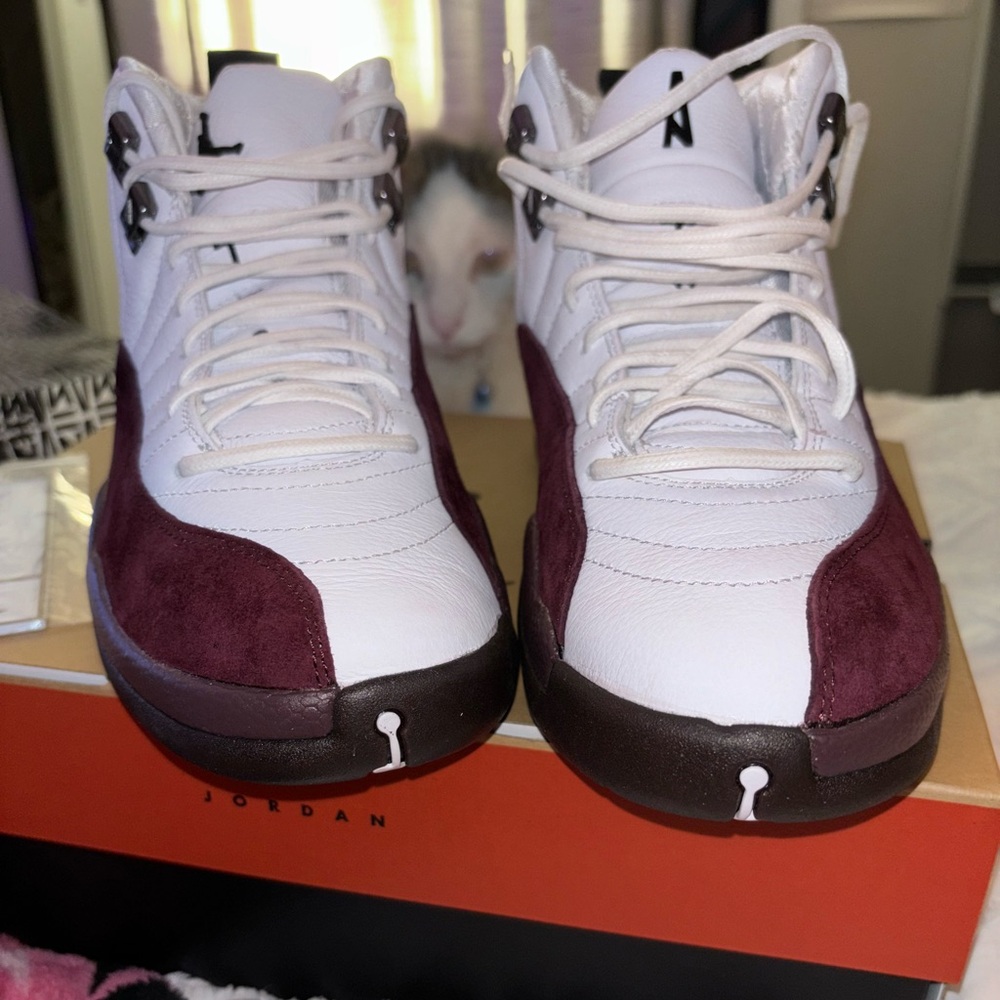 BRAND NEW, NEVER WORN SIZE 10W 8.5M